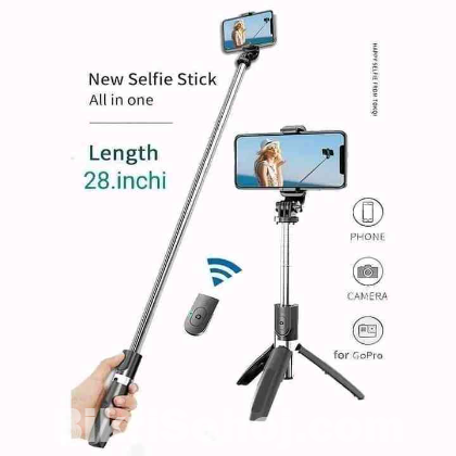 Bluetooth selfie stick